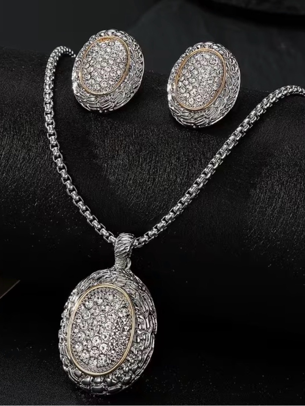 Elegant Silver Pavé Oval Pendant Necklace and Stud Earrings Set